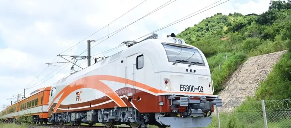 Train Travel Renaissance: Top Rail Journeys
