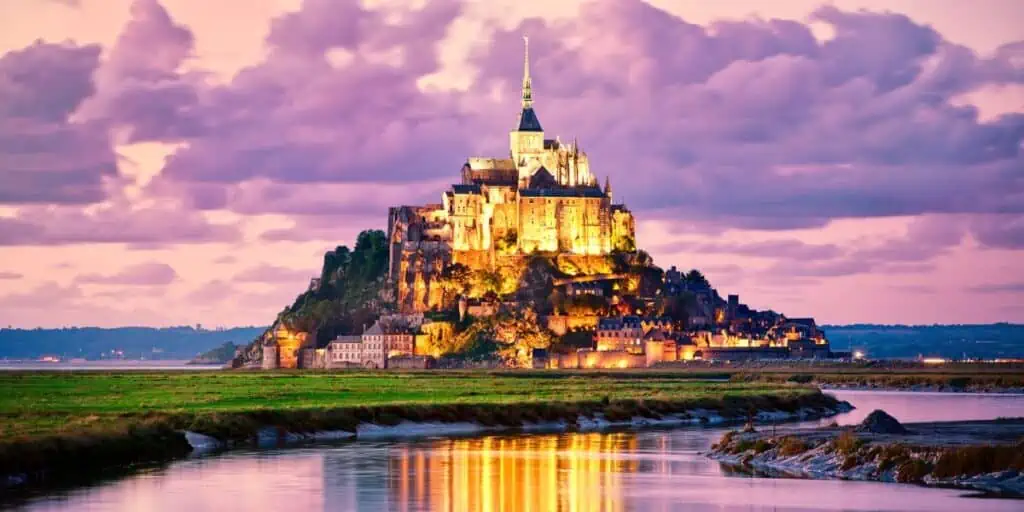 15 Most Famous Landmarks Every Traveler Should See