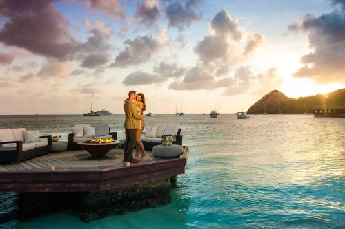 Top 15 Travel Ideas for Anniversary Trips