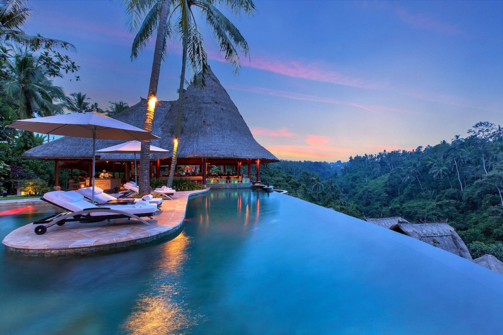 Best Luxury Honeymoon Destinations in the World