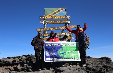 7 Days Lemosho Route Kilimanjaro mid-range Hiking - African Safaris