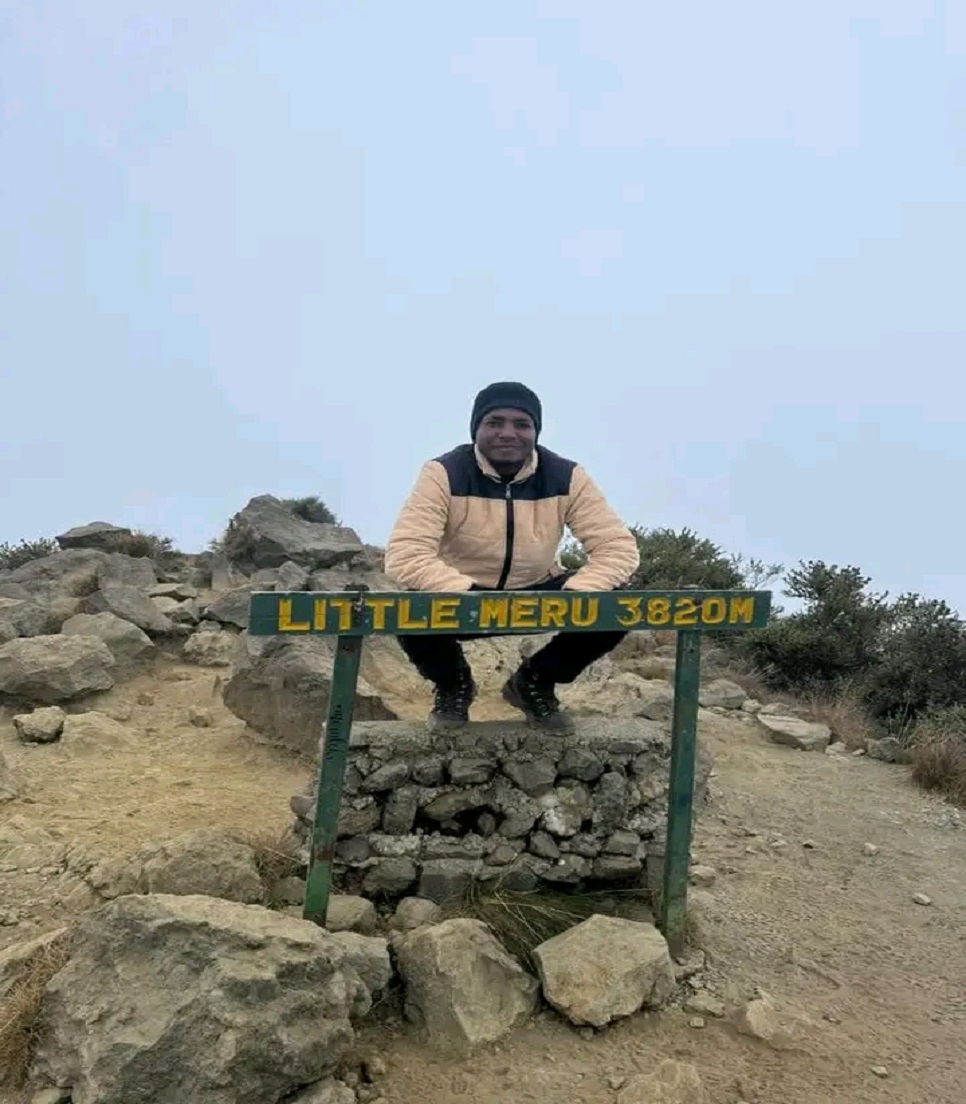 3 Days Africa Mount Meru Trekking trip Tanzania | Arusha National Park
